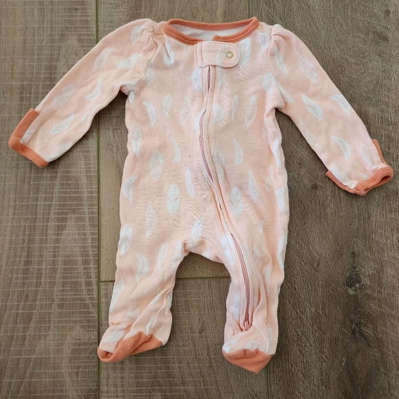 CLOUD ISLAND | Newborn Babygirl Pajama Bundle - Picture 7 of 7